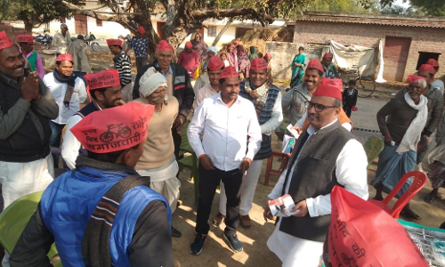 गांवों में चौपाल लगाकर ललई ने गिनाईं सपा की उपलब्धियां, भाजपा की विकास विरोधी नीतिया को किया उजागर