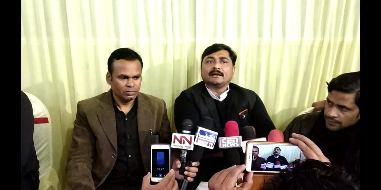 लालू बड़ी सोच के नेता है, उन्होंने सांप्रदायिकता और सरकार से बिना डरे आवाज़ उठायी है - अमजद खान तमन्ना लालू बड़ी सोच के नेता है, उन्होंने सांप्रदायिकता और सरकार से बिना डरे आवाज़ उठायी है - अमजद खान तमन्ना