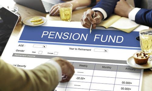 संकट की पहली मार प्रोविडेंट और पेंशन फंड्स के हजारों करोड़ रुपयों डूबने वाले है, जानिए क्यों? संकट की पहली मार प्रोविडेंट और पेंशन फंड्स के हजारों करोड़ रुपयों डूबने वाले है, जानिए क्यों?