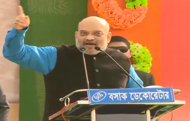 पश्चिम बंगाल में गरजे अमित शाह, बोले- ..तो क्या हम पाकिस्तान में करेंगे दुर्गा पूजा पश्चिम बंगाल में गरजे अमित शाह, बोले- ..तो क्या हम पाकिस्तान में करेंगे दुर्गा पूजा