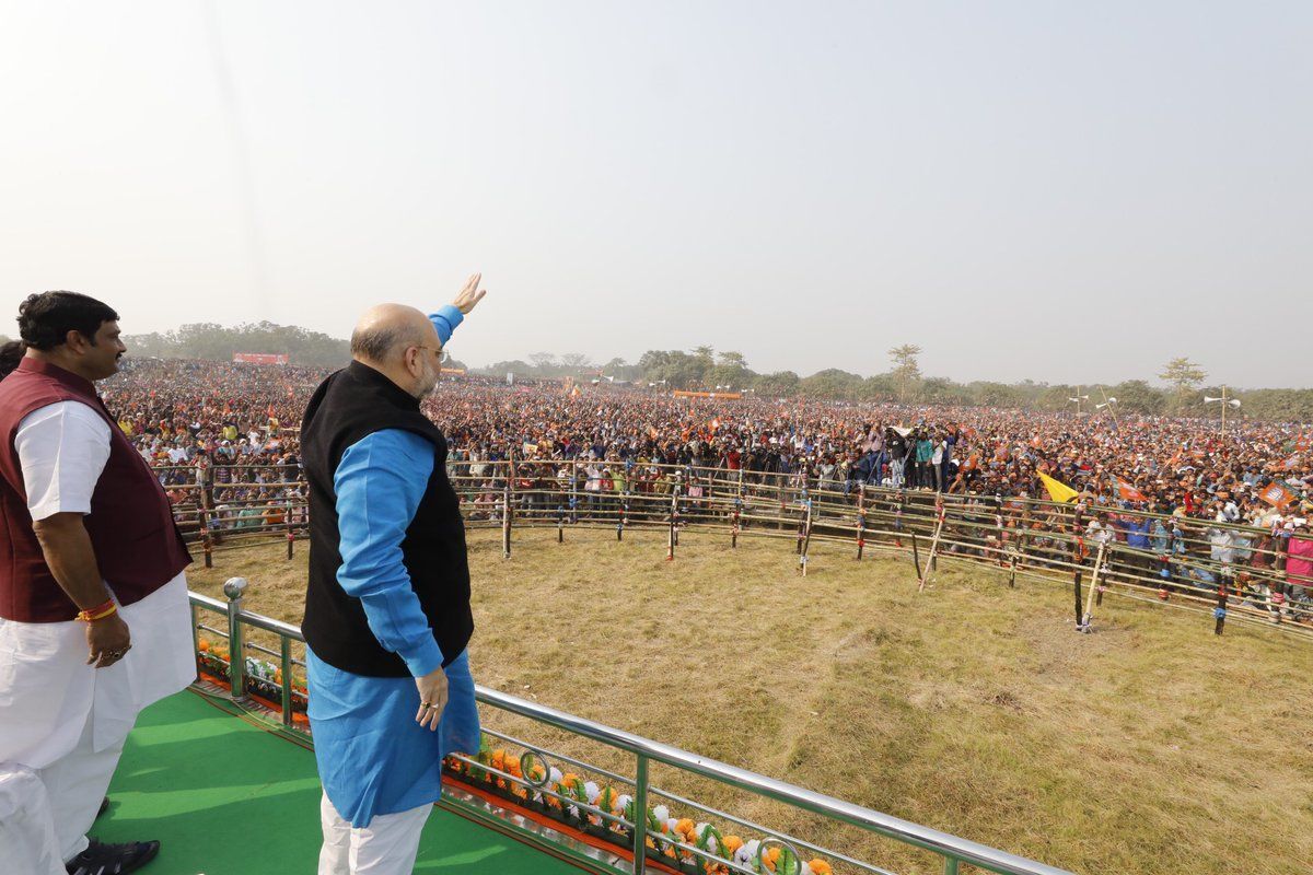 शाह बोले पीएम पद के नौ दावेदार, उधर चढ़ा शाह को बुखार कैसे होगा अब बीजेपी का प्रचार