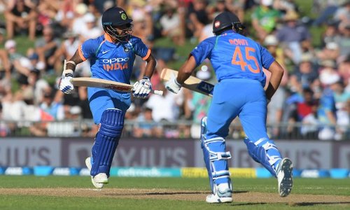 #INDvNZ LIVE : भारत ने न्यूजीलैंड को 325 रन का लक्ष्य दिया, धवन-रोहित का अर्धशतक; स्कोरकार्ड देखें