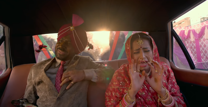 काला सा काला दूल्हे को देखकर रो पड़ी दुल्हन, Video हो रहा है वायरल - आप भी देखकर हो जाएंगे पागल काला सा काला दूल्हे को देखकर रो पड़ी दुल्हन, Video हो रहा है वायरल - आप भी देखकर हो जाएंगे पागल