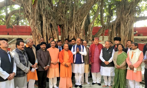 कुंभ मेला: CM योगी का बड़ा ऐलान- 36,000 करोड़ की लागत से बनेगा मेरठ से प्रयागराज तक गंगा एक्सप्रेस-वे कुंभ मेला: CM योगी का बड़ा ऐलान- 36,000 करोड़ की लागत से बनेगा मेरठ से प्रयागराज तक गंगा एक्सप्रेस-वे