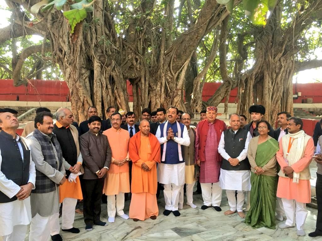 कुंभ मेला: CM योगी का बड़ा ऐलान- 36,000 करोड़ की लागत से बनेगा मेरठ से प्रयागराज तक गंगा एक्सप्रेस-वे कुंभ मेला: CM योगी का बड़ा ऐलान- 36,000 करोड़ की लागत से बनेगा मेरठ से प्रयागराज तक गंगा एक्सप्रेस-वे