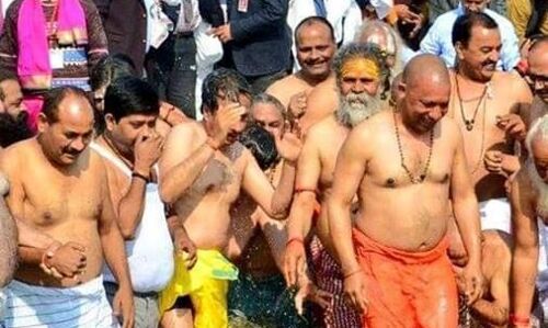 आखिर अजय सिंह बिष्ट जनेऊ क्यूं नही पहने हैं? आखिर अजय सिंह बिष्ट जनेऊ क्यूं नही पहने हैं?