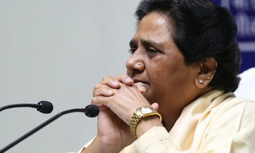 देखते ही देखते क्यों नाराज हुई सपाइयों पर मायावती देखते ही देखते क्यों नाराज हुई सपाइयों पर मायावती