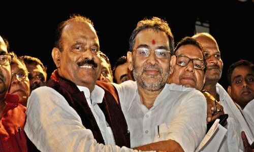 बिहार में उपेंद्र की पार्टी में मचा वबाल, टूट गई पार्टी बिहार में उपेंद्र की पार्टी में मचा वबाल, टूट गई पार्टी