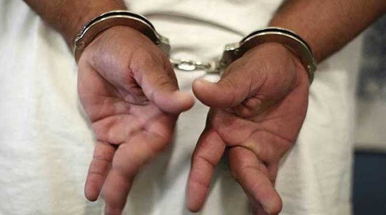 5 महीने की गर्भवती पत्नी की हत्या कर लाश के साथ सोया पति, सुबह थाने में किया सरेंडर 5 महीने की गर्भवती पत्नी की हत्या कर लाश के साथ सोया पति, सुबह थाने में किया सरेंडर