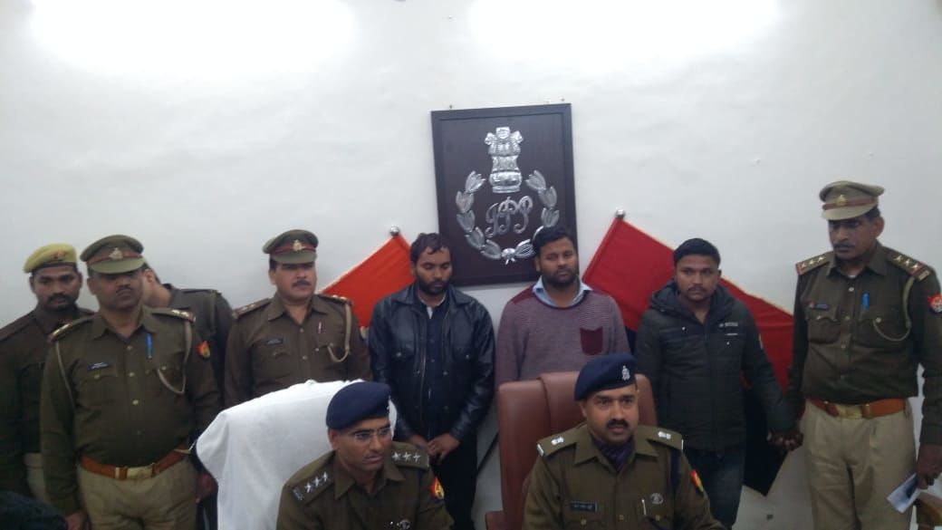 48 घण्टे में पुलिस ने किया हत्याकांड का खुलासा, 3 अभियुक्त गिरफ्तार, 3 की तलाश जारी