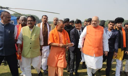 देश के सबसे बड़े त्रिशूल का अमित शाह ने किया पूजन, 151 फीट लंबा है त्रिशूल देश के सबसे बड़े त्रिशूल का अमित शाह ने किया पूजन, 151 फीट लंबा है त्रिशूल