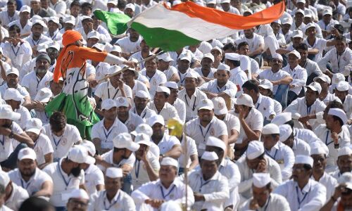 क्या कांग्रेस के सेवादल की तुलना राष्ट्रीय स्वयं सेवक संघ से की जा सकती है? क्या कांग्रेस के सेवादल की तुलना राष्ट्रीय स्वयं सेवक संघ से की जा सकती है?