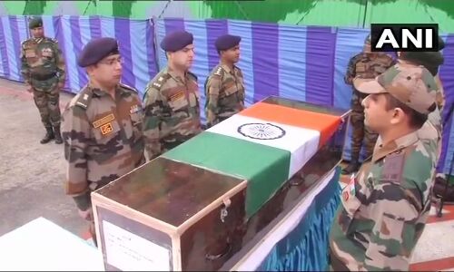 देखिये अब मेजर चित्रेश सिंह बिष्ट की अंतिम क्षण की तस्वीरें, रो उठेगा दिल और छलनी हो जाएगा कलेजा