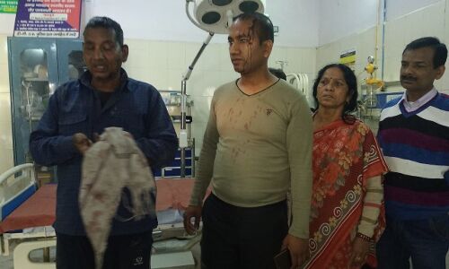 छोटे योगी के नाम से मशहूर पार्षद पर तलवार से हमला छोटे योगी के नाम से मशहूर पार्षद पर तलवार से हमला