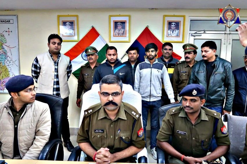 आईपीएस वैभव कृष्ण ने किया हत्याकांड का खुलासा, दो आरोपी गिरफ्तार कर भेजे जेल आईपीएस वैभव कृष्ण ने किया हत्याकांड का खुलासा, दो आरोपी गिरफ्तार कर भेजे जेल