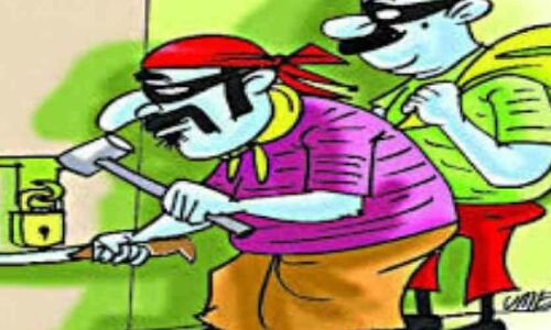 शहर में चोरों का कहर जारी, लाखों की नकदी व जेवरात पर किया हाथ साफ