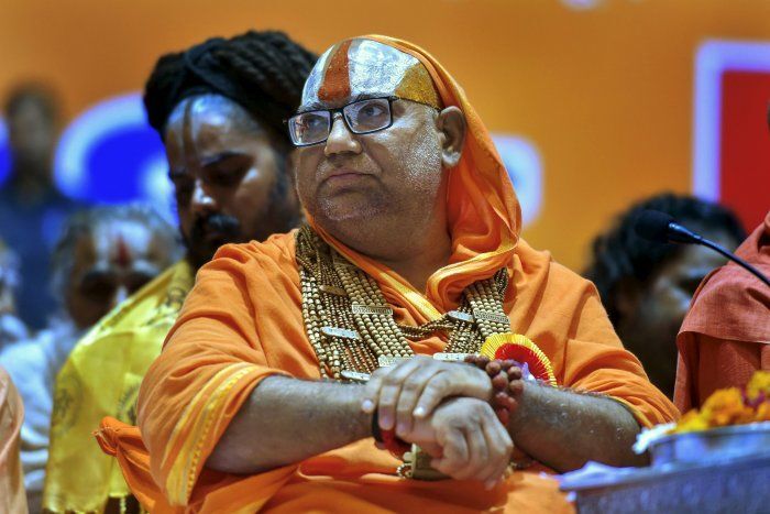 स्वामी हंसदेवाचार्य का सड़क हादसे में निधन, CM योगी ने जताया दुःख स्वामी हंसदेवाचार्य का सड़क हादसे में निधन, CM योगी ने जताया दुःख