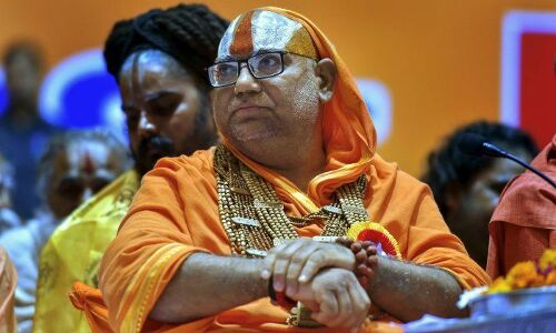 स्वामी हंसदेवाचार्य का सड़क हादसे में निधन, CM योगी ने जताया दुःख स्वामी हंसदेवाचार्य का सड़क हादसे में निधन, CM योगी ने जताया दुःख