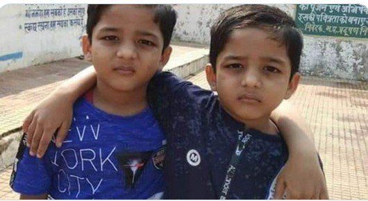 5 साल के जुड़वा भाइयों की अपहरण के बाद हत्या, 11 दिन बाद मिली लाश, 6 गिरफ्तार, धारा-144 लागू 5 साल के जुड़वा भाइयों की अपहरण के बाद हत्या, 11 दिन बाद मिली लाश, 6 गिरफ्तार, धारा-144 लागू