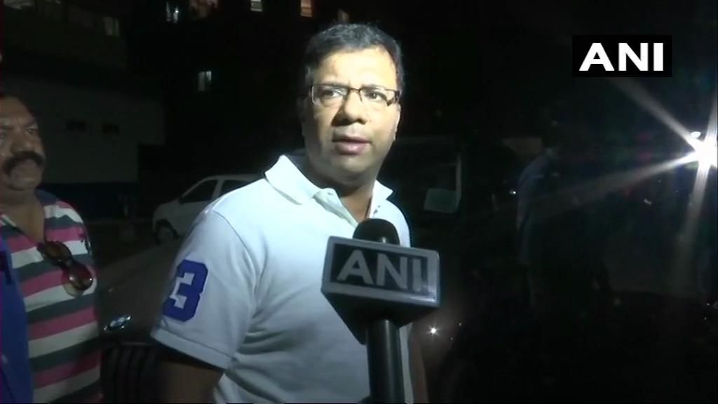 गोवा के स्वास्थ्य मंत्री ने मुख्यमंत्री मनोहर पर्रिकर के स्वास्थ्य बारे में दी जानकारी गोवा के स्वास्थ्य मंत्री ने मुख्यमंत्री मनोहर पर्रिकर के स्वास्थ्य बारे में दी जानकारी