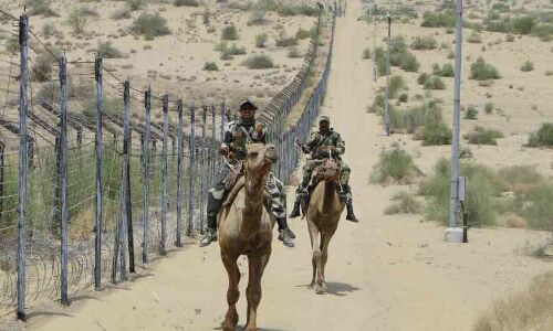 जैसलमेर में सीमा पर सेना के हाथ लगा संदिग्ध, हवाई सेवा की चालू