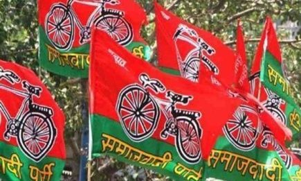 सपा के पूर्व मंत्री के भाई ने की गोली मारकर आत्महत्या सपा के पूर्व मंत्री के भाई ने की गोली मारकर आत्महत्या