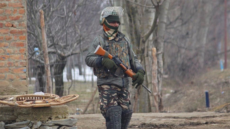 कुपवाड़ा में आतंकियों से मुठभेड़ में पांच सैनिक शहीद, एक ग्रामीण की भी मौत, ऑपरेशन जारी