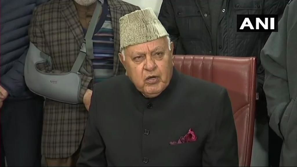 फारुख अब्दुल्ला ने किया मोदी से सवाल, देश में मुस्लिम और अल्पसंख्यक डरे हुए महसूस कर रहे हैं फारुख अब्दुल्ला ने किया मोदी से सवाल, देश में मुस्लिम और अल्पसंख्यक डरे हुए महसूस कर रहे हैं