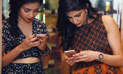 TRAI ने टेलीकॉम कंपनियों को दिया निर्देश, लॉकडाउन के दौरान प्रीपेड यूजर्स के प्लान की बढ़ाई जाए वैलेडिटी TRAI ने टेलीकॉम कंपनियों को दिया निर्देश, लॉकडाउन के दौरान प्रीपेड यूजर्स के प्लान की बढ़ाई जाए वैलेडिटी