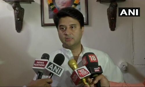 सिंधिया ने पहली बार तोड़ी कांग्रेस को लेकर चुप्पी सिंधिया ने पहली बार तोड़ी कांग्रेस को लेकर चुप्पी