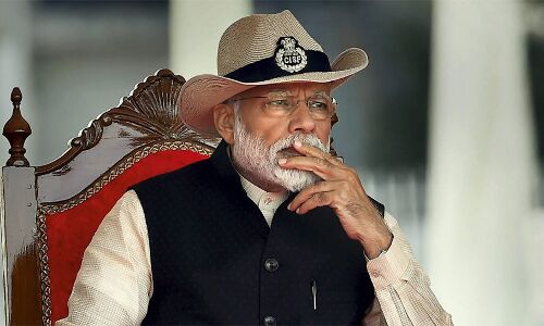 पीएम मोदी जी सिर्फ हिन्दू मुस्लिम ध्रुवीकरण, पाकिस्तान और राहुल पर ही बात क्यों? पीएम मोदी जी सिर्फ हिन्दू मुस्लिम ध्रुवीकरण, पाकिस्तान और राहुल पर ही बात क्यों?