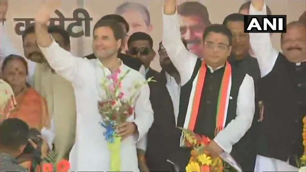 LIVE : उत्तराखंड में BJP को झटका, पूर्व सीएम खंडूरी के बेटे मनीष खंडूरी ने थामा कांग्रेस का हाथ