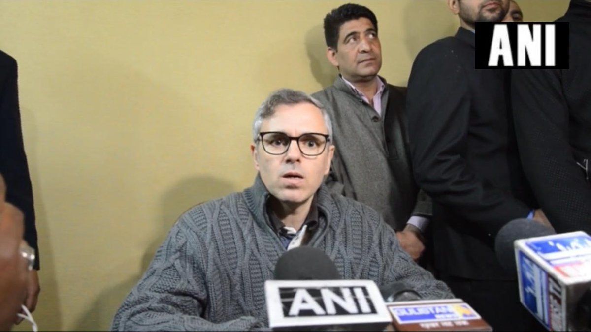 जम्मू-कश्मीर में कांग्रेस के साथ गठबंधन करने को तैयार उमर अब्दुल्ला, पर रखी ये शर्त जम्मू-कश्मीर में कांग्रेस के साथ गठबंधन करने को तैयार उमर अब्दुल्ला, पर रखी ये शर्त