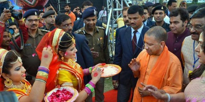 तबाही का नाम कांग्रेस है इसे मत आने दीजिये - योगी आदित्यनाथ तबाही का नाम कांग्रेस है इसे मत आने दीजिये - योगी आदित्यनाथ