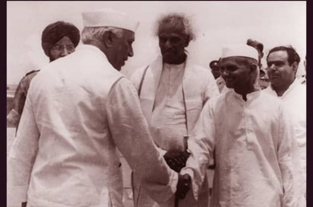 प्रयागराज की इन दो सीटों ने दिए है देश को कई प्रधानमंत्री,जानिए क्या है वर्तमान हालात! प्रयागराज की इन दो सीटों ने दिए है देश को कई प्रधानमंत्री,जानिए क्या है वर्तमान हालात!