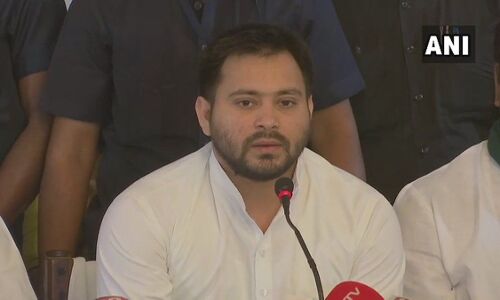 Mahagathbandhan seat-sharing : बिहार में सीटों का किया तेजस्वी ने ऐलान Mahagathbandhan seat-sharing : बिहार में सीटों का किया तेजस्वी ने ऐलान