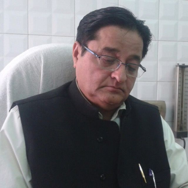 मुरादाबाद: गठबंधन के प्रत्याशी डॉ एसटी हसन ने कहा, आजम खान बदौलत मिला टिकिट मुरादाबाद: गठबंधन के प्रत्याशी डॉ एसटी हसन ने कहा, आजम खान बदौलत मिला टिकिट