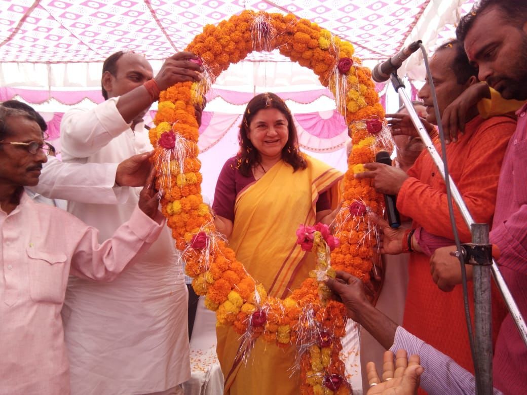 प्रियंका के सवाल पर मेनका गाँधी ने दिया करारा जबाब, सुनकर प्रियंका के उड़ जायेंगे होश प्रियंका के सवाल पर मेनका गाँधी ने दिया करारा जबाब, सुनकर प्रियंका के उड़ जायेंगे होश