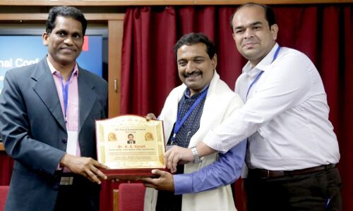 टीवी की डिबेट सब्जी वाले के साथ होने वाली डिबेट से भी गई गुजरी हो चुकी है -  सच्चिदानंद जोशी