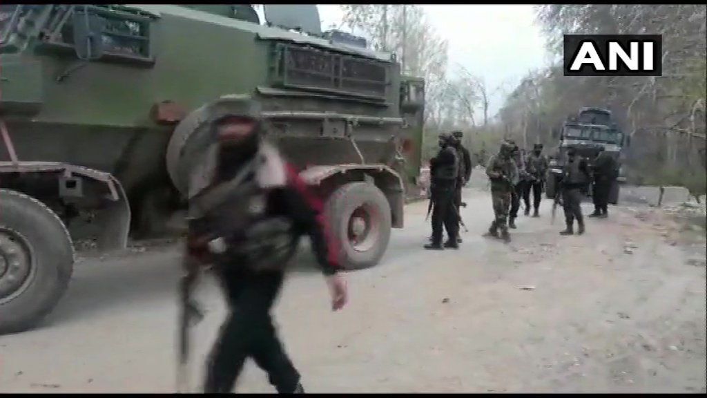 जम्मू- कश्मीर के शोपियां में सुरक्षाबलों को मिली कामयाबी, 2 आतंकवादियों को किया ढेर