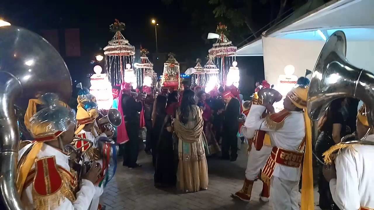 दो बराते भिड़ी, चली कुर्सियां, विवाद की वजह बनी नशाखोरी, मुश्किल से विदा हुई बेटियां कई घायल दो बराते भिड़ी, चली कुर्सियां, विवाद की वजह बनी नशाखोरी, मुश्किल से विदा हुई बेटियां कई घायल