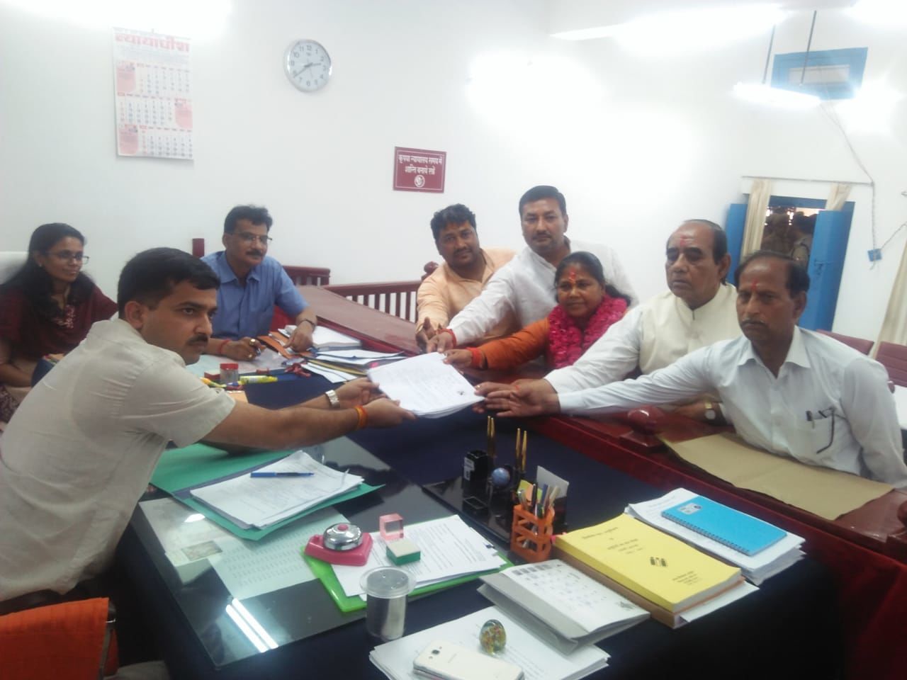 फतेहपुर लोकसभा क्षेत्र से साध्वी निरंजन ने किया पर्चा दाखिल फतेहपुर लोकसभा क्षेत्र से साध्वी निरंजन ने किया पर्चा दाखिल