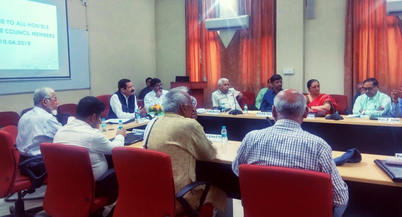 इविवि में 200 पॉइंट रोस्टर के आधार पर होगी शिक्षक नियुक्ति, 15 अप्रैल से मांगे जाएंगे आवेदन इविवि में 200 पॉइंट रोस्टर के आधार पर होगी शिक्षक नियुक्ति, 15 अप्रैल से मांगे जाएंगे आवेदन