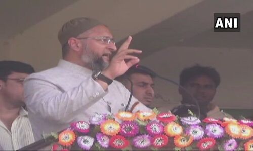 ओवैसी ने कहा मोदी और नीतीश को लैला मजनूं! ओवैसी ने कहा मोदी और नीतीश को लैला मजनूं!