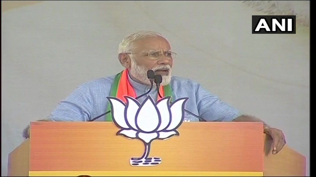 PM मोदी ने पाकिस्तान को कहा- उधर वालों को भी समझ आ गया कि तीसरी गलती की तो लेनी की देनी पड़ जाएगी PM मोदी ने पाकिस्तान को कहा- उधर वालों को भी समझ आ गया कि तीसरी गलती की तो लेनी की देनी पड़ जाएगी