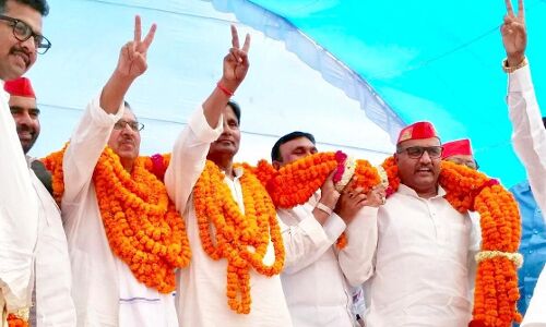 गठबंधन से टीम राम समेत 25 प्रत्याशियों ने लिया नामांकन पत्र