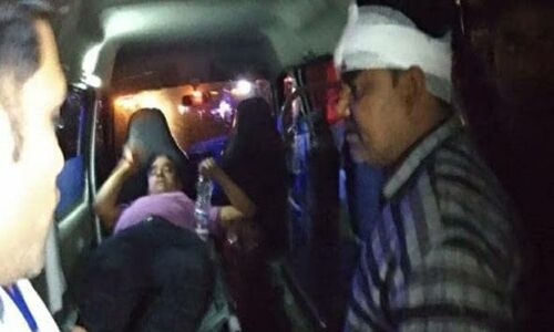 Kanpur Poorva Express : पूर्वा एक्सप्रेस कानपुर में दुर्घटनाग्रस्त हुई , 12 डिब्बे पटरी से उतरे दो दर्जन लोग घायल Kanpur Poorva Express : पूर्वा एक्सप्रेस कानपुर में दुर्घटनाग्रस्त हुई , 12 डिब्बे पटरी से उतरे दो दर्जन लोग घायल