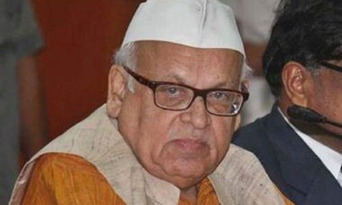 प्रज्ञा ठाकुर सर्कस की शेरनी है, चूँकि दिग्विजय सिंह शिकारी है तो इस शेरनी को भी मार देंगे - अजीज कुरैशी प्रज्ञा ठाकुर सर्कस की शेरनी है, चूँकि दिग्विजय सिंह शिकारी है तो इस शेरनी को भी मार देंगे - अजीज कुरैशी