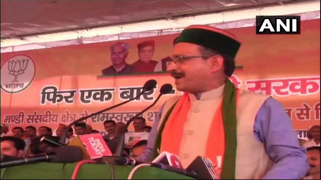 चुनाव आयोग का बैन हटने के बाद BJP नेता ने फिर उगला जहर? पहले दी थी गाली अब बोले काट देंगें बांह? चुनाव आयोग का बैन हटने के बाद BJP नेता ने फिर उगला जहर? पहले दी थी गाली अब बोले काट देंगें बांह?
