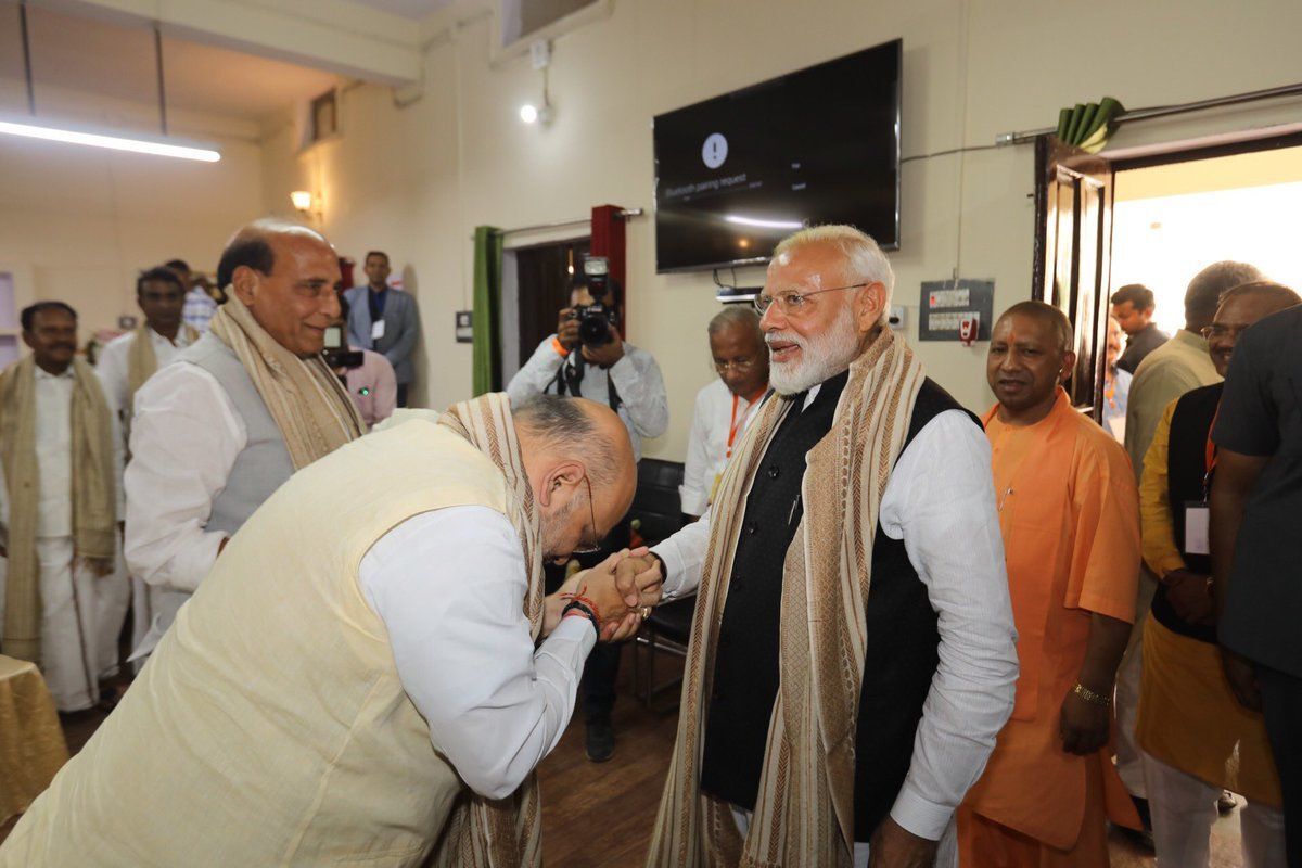 पीएम मोदी की संपत्ति का खुलासा, चौंक जायेंगे पढ़कर रिपोर्ट